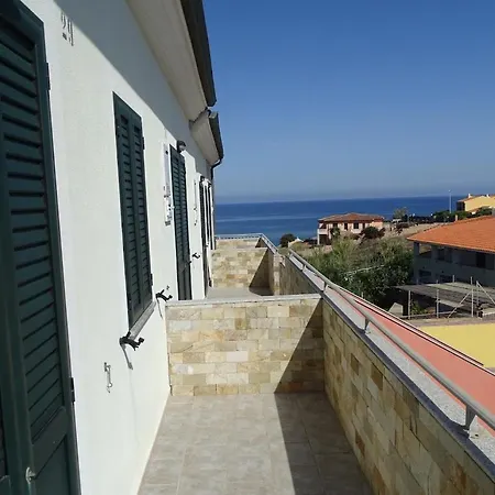 Sea 伊索拉迪卡波里祖托